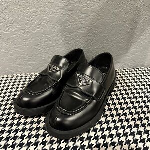 Like new women’s loafers black size eu 37